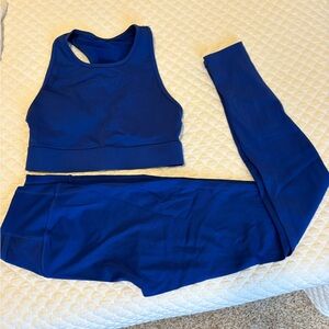 Blue Fabletics Sports bra/ leggings set
